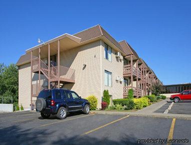 Hotel Days & By Wyndham 2*